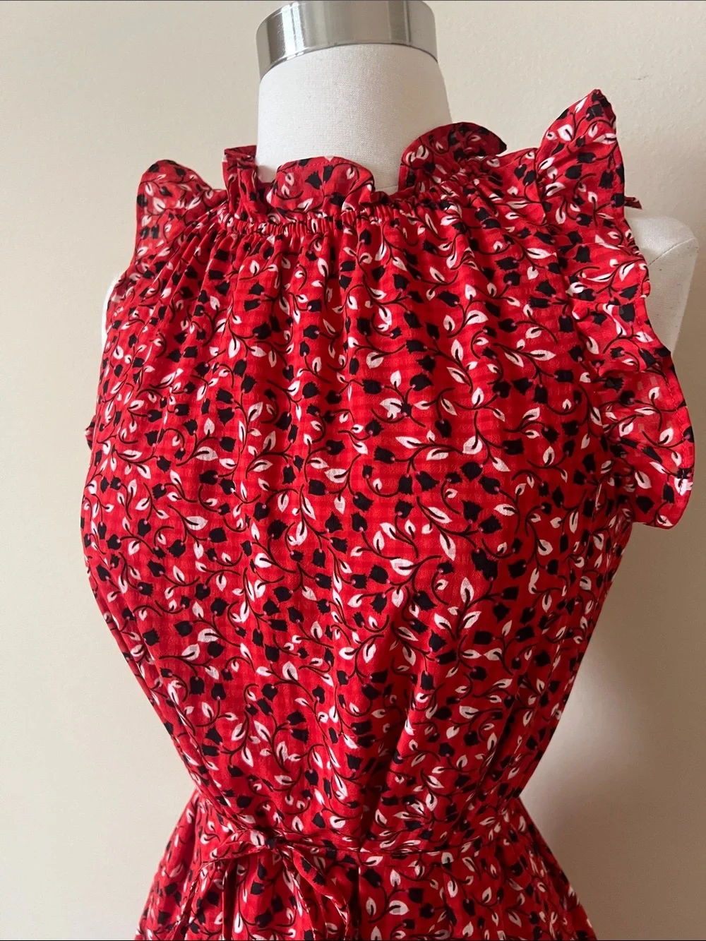 Who What Wear Red Floral Ruffle-Trim Midi Dress - Picture 2 of 4